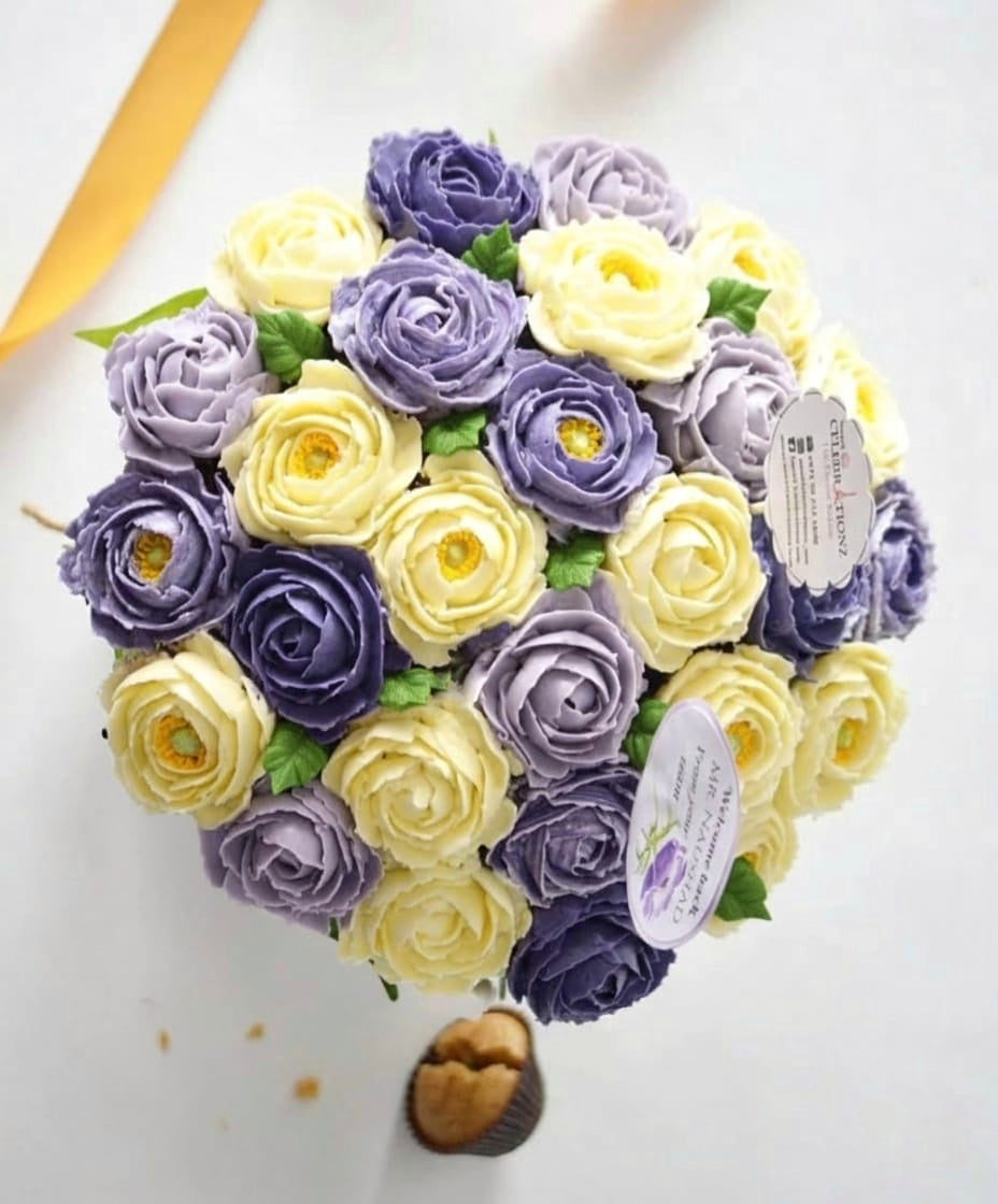 Charming Cupcake Flower Bouquet