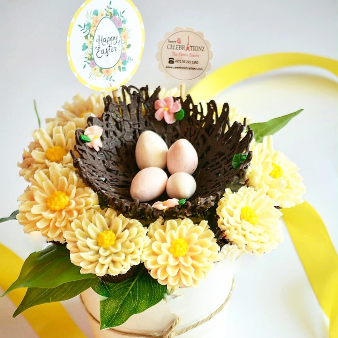 Easter Cupcakes and Edible Chocolate Basket