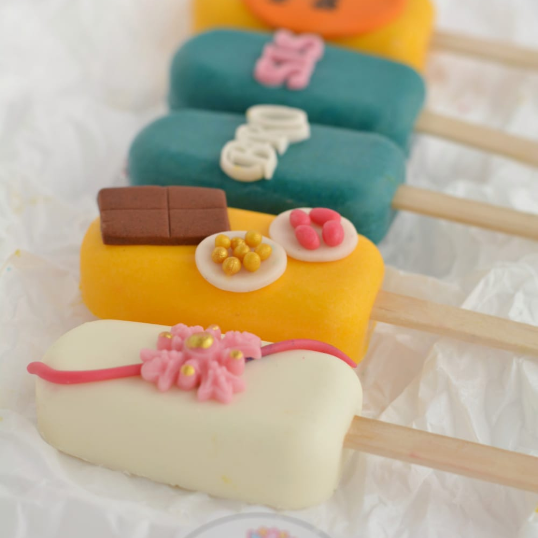 Rakhi Cake Pops