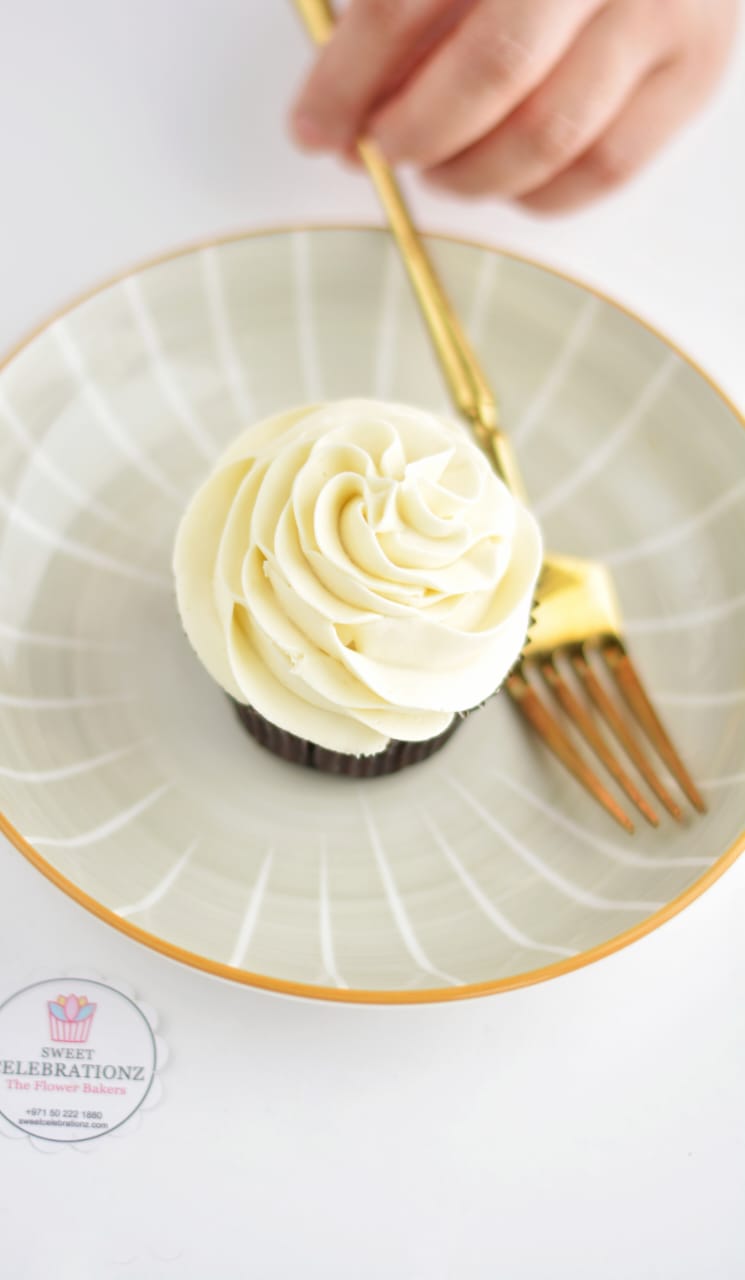 vanilla cupcakes in Dubai
