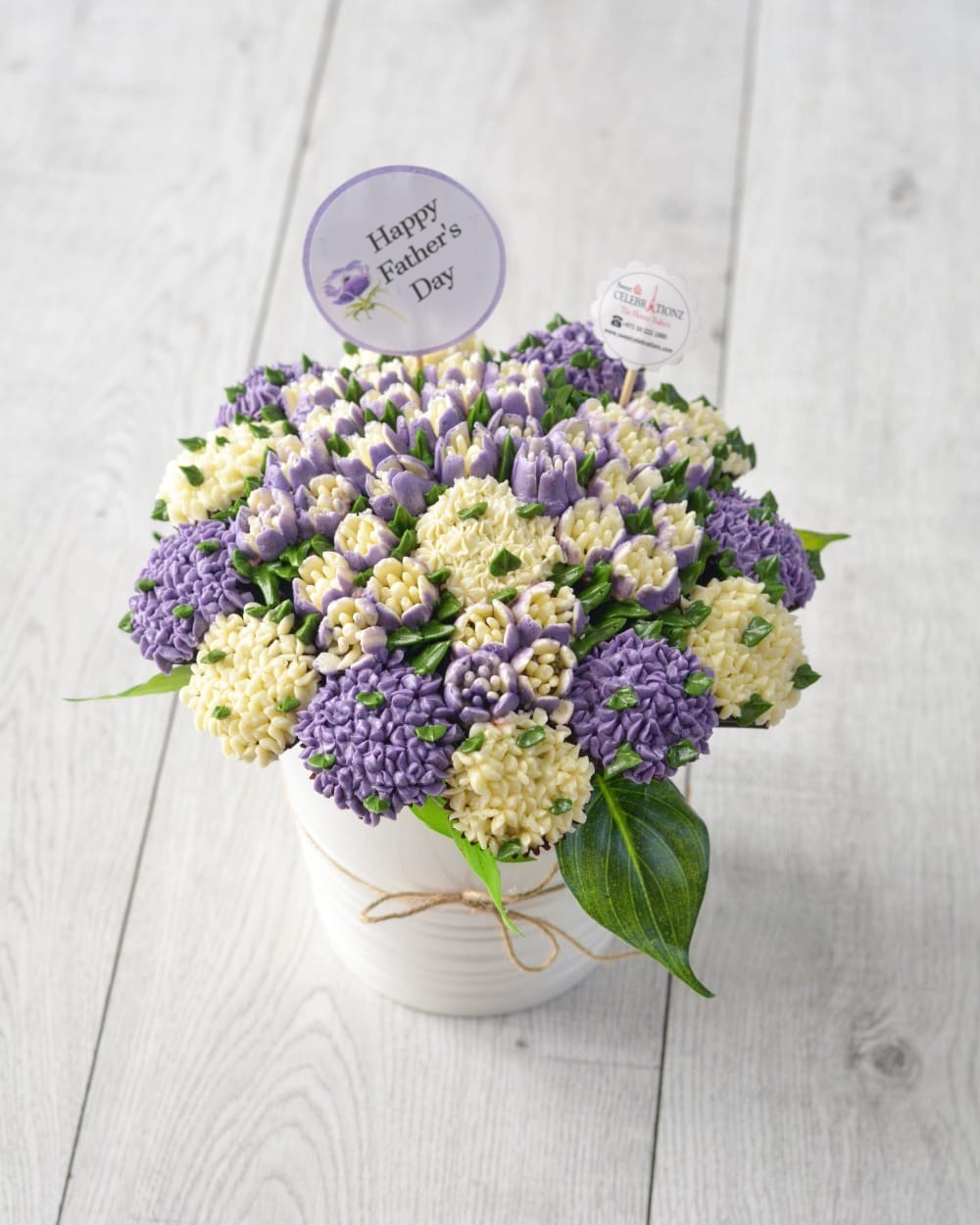 Grande Father's Day Cupcake Bouquet