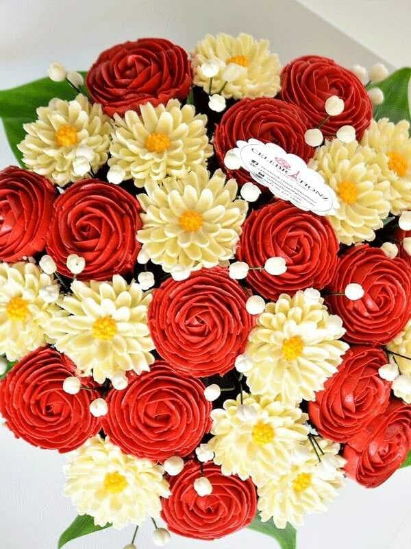 red cupcake flower bouquet