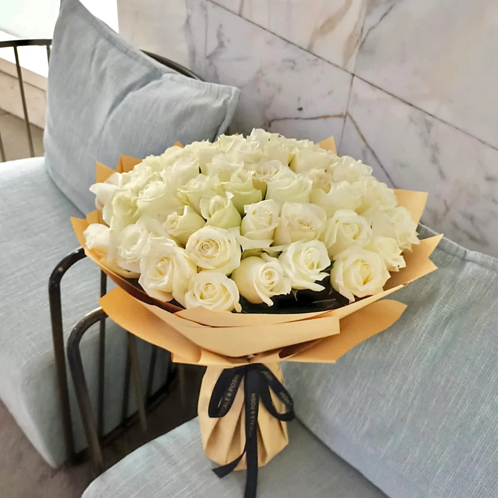 White Roses (Deluxe) - Sweet Celebrationz LLC