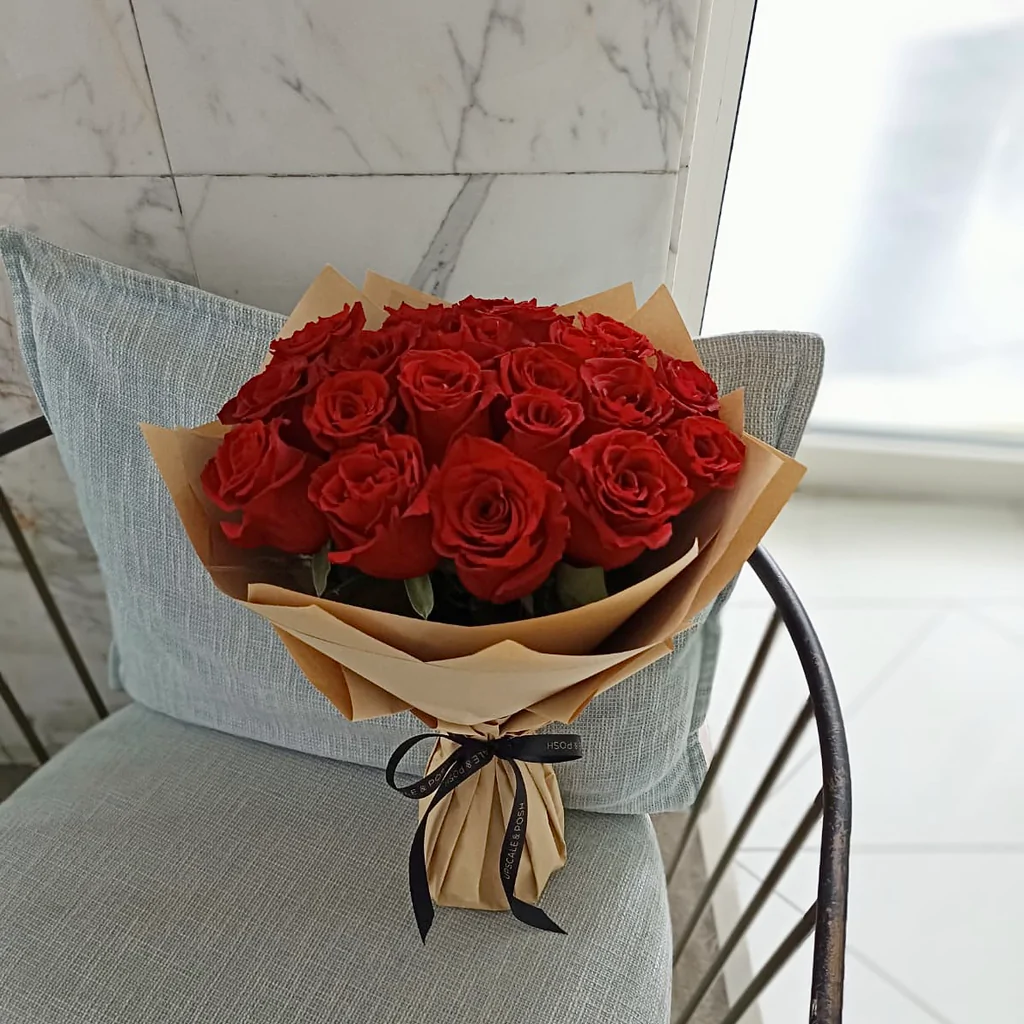 Red Roses (Deluxe) - Sweet Celebrationz LLC