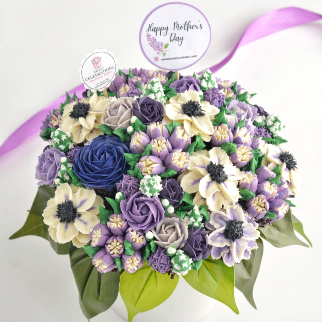 Lovely Cupcake Bouquet