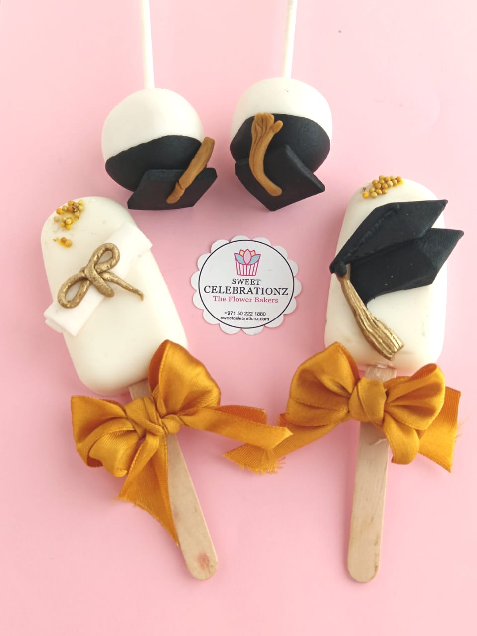 Graduation Cakesicles and Cakepops