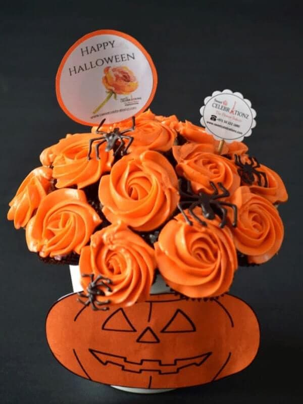 Halloween Cupcake Bouquet.